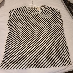 V neck striped blouse.